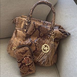 NWT Michael Kors Megan Large Satchel & Wallet